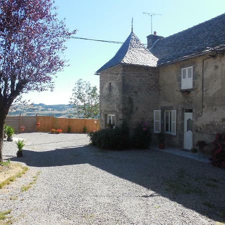 Gite De Carbonies Saint-Felix-de-Lunel Екстер'єр фото